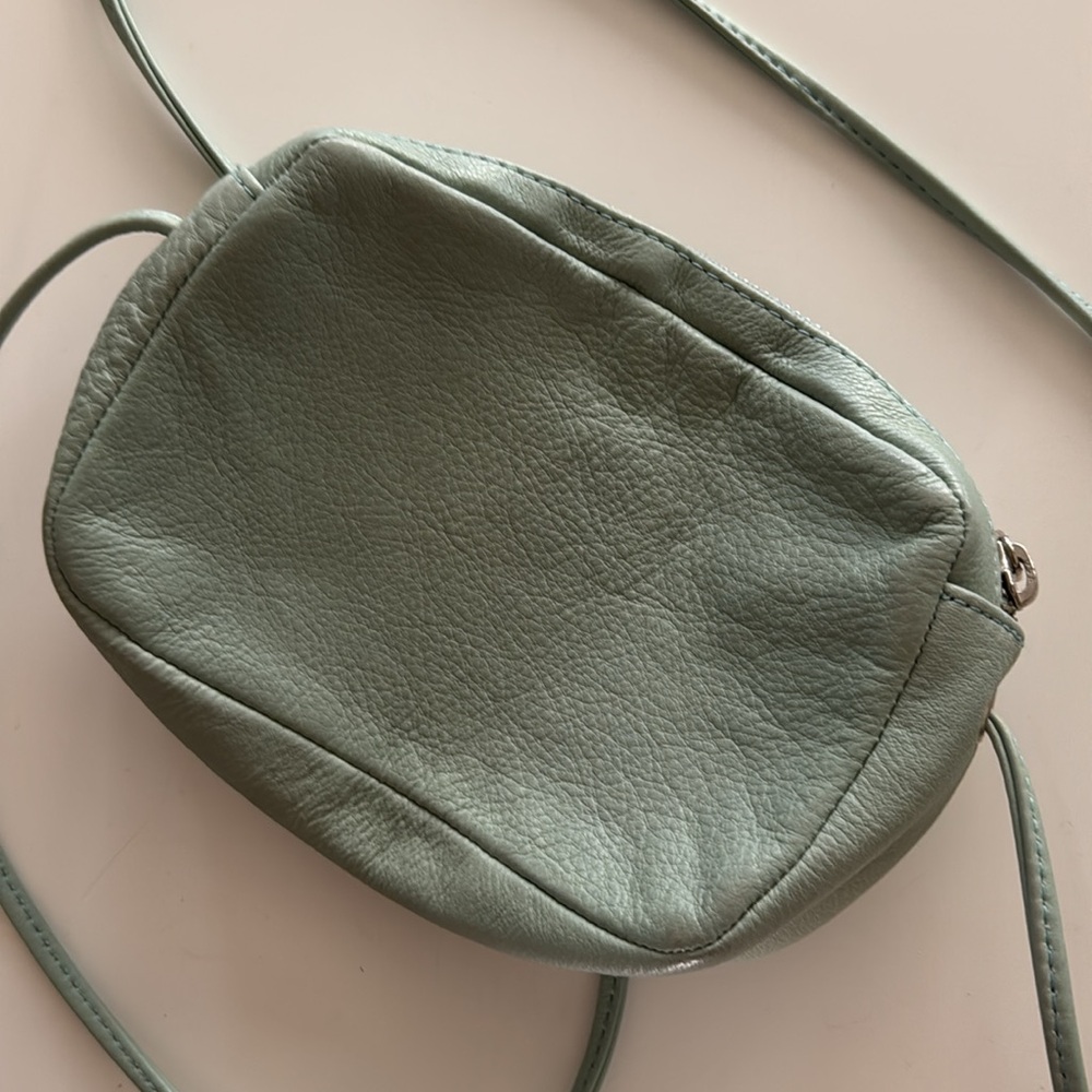 baggu mini leather crossbody bag - Picture 4 of 9